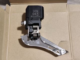 Cambio e Deragliatore Shimano Ultegra Di2 R8000