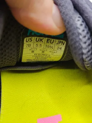 Zapatillas Hoka Bondi 9 Unisex Gris/Rosa