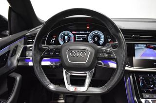 Audi Q8 45 TDI QUATTRO 231 CV TIPTRONIC BLACK EDITION ¡SUSPENSIÓN NEUMÁTICA!