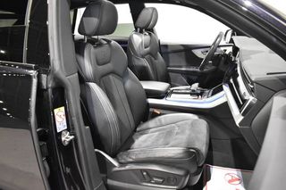 Audi Q8 45 TDI QUATTRO 231 CV TIPTRONIC BLACK EDITION ¡SUSPENSIÓN NEUMÁTICA!