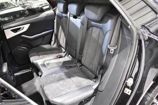 Audi Q8 45 TDI QUATTRO 231 CV TIPTRONIC BLACK EDITION ¡SUSPENSIÓN NEUMÁTICA!