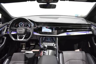 Audi Q8 45 TDI QUATTRO 231 CV TIPTRONIC BLACK EDITION ¡SUSPENSIÓN NEUMÁTICA!