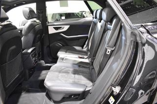 Audi Q8 45 TDI QUATTRO 231 CV TIPTRONIC BLACK EDITION ¡SUSPENSIÓN NEUMÁTICA!