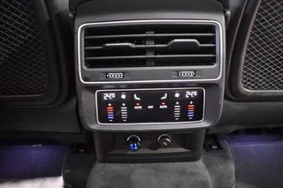 Audi Q8 45 TDI QUATTRO 231 CV TIPTRONIC BLACK EDITION ¡SUSPENSIÓN NEUMÁTICA!