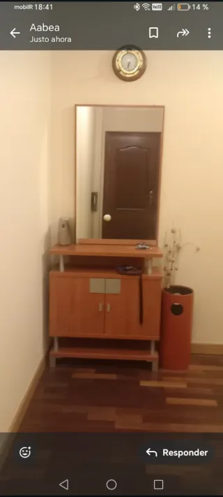 Mueble de entrada con espejo