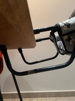Silla de bebé para poner en la mesa