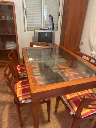 Mesa comedor madera y cristal + 6 sillas