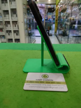 iPhone 16 Pro 128GB Gris Espacial 93% Batería