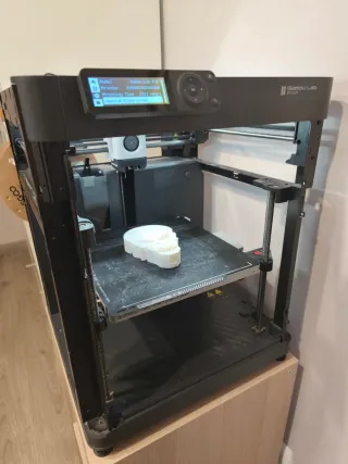 IMPRESORA 3D BAMBULAB P1P + ACCESORIOS