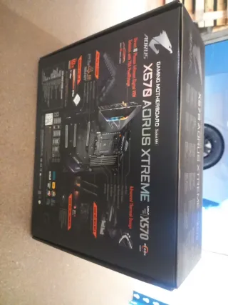 Placa Base Gigabyte X570 Aorus XTREME