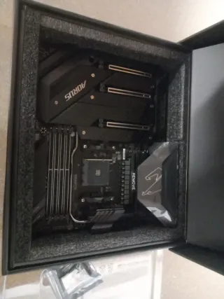 Placa Base Gigabyte X570 Aorus XTREME