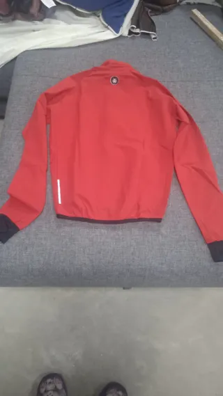 Chaqueta impermeable y para el frío