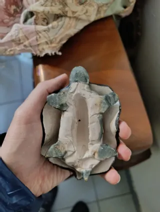 Tartaruga artigianale in creta