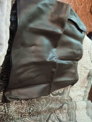 Fodera per cuscino in pelle marrone scuro