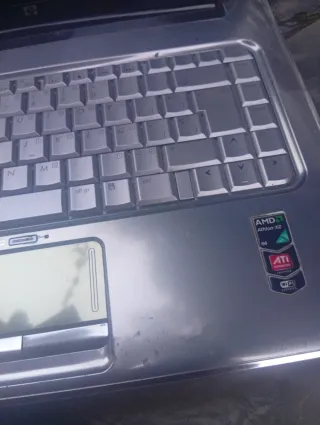 Portátil HP Pavilion azul marino