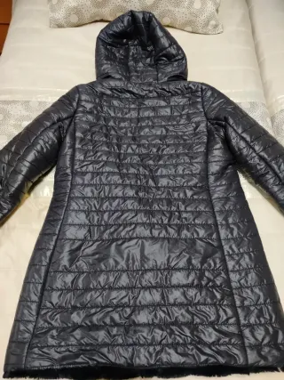 Abrigo acolchado negro