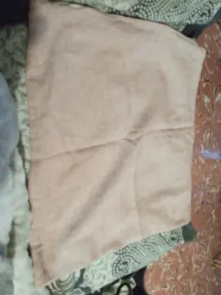 Funda cojín rosa claro