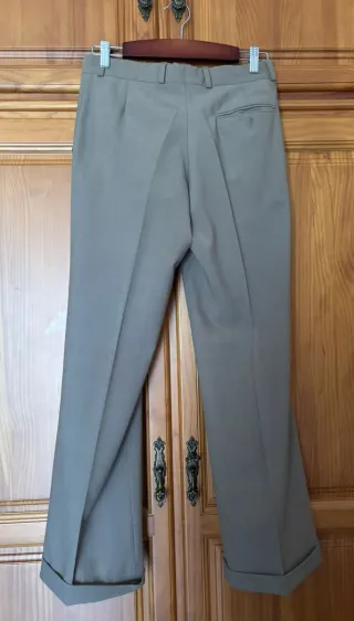 Traje Easy Wear El Corte Inglés. Beige Talla 42