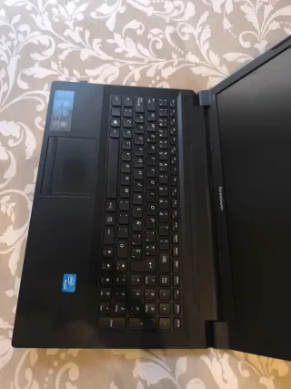 Portátil Lenovo B590 Negro