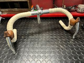 Manubrio Bici Completo con Leve Rossin