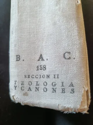 Libro antiguo religioso