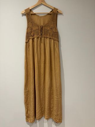 Pack Ropa Mujer Talla M: 3 Vestidos y 1 Mono