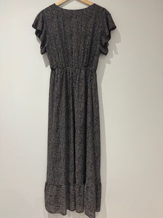 Pack Ropa Mujer Talla M: 3 Vestidos y 1 Mono