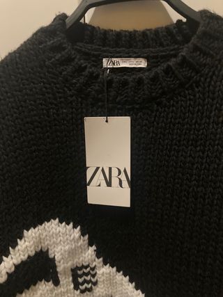Suéter negro Zara Lana Unisex Llave Inglesa blanco