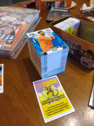 Lote de 190 sin repetir Adrenalyn XL 25/26