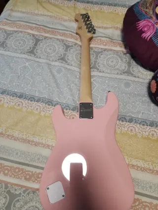 Guitarra Eléctrica Fender Rosa