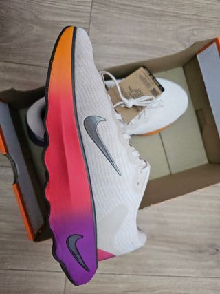 Zapatillas Nike Motiva SE Special Edition