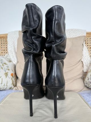 Botas de caña media negras