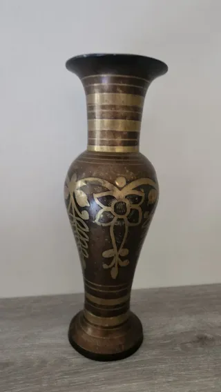Jarrón Vintage Latón Indio Floral