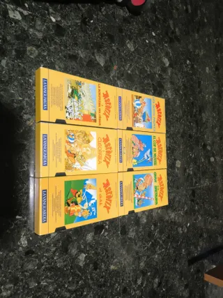 Lote 6 VHS Astérix La Vanguardia