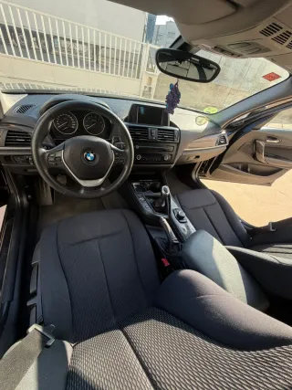 BMW Serie 1 2011 118i sport line