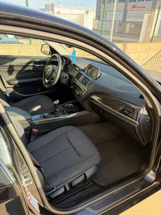 BMW Serie 1 2011 118i sport line