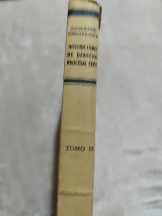 Antiguo libro de Instituciones de Derecho Procesal
