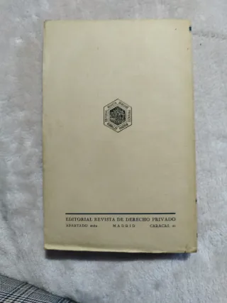 Antiguo libro de Instituciones de Derecho Procesal