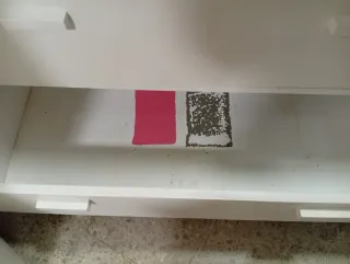 Cómoda blanca con cristal