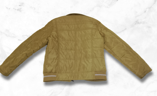Cazadora acolchada verde oliva