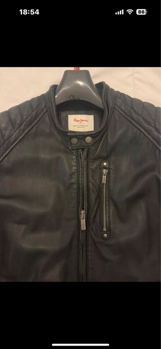 Chaqueta de piel Pepe Jeans negra