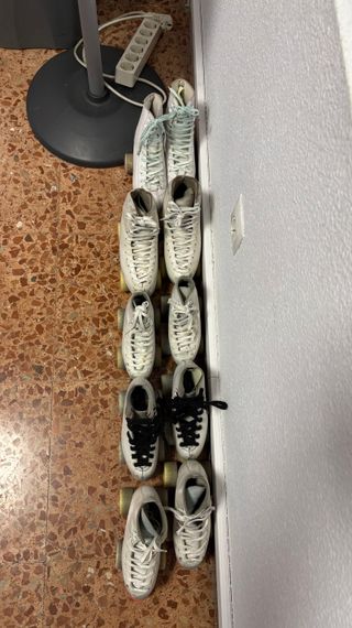 Patines de 4 ruedas blancos