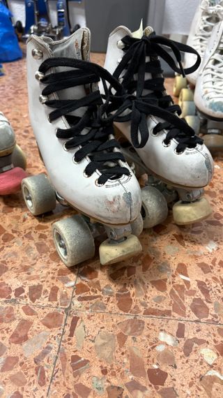 Patines de 4 ruedas blancos