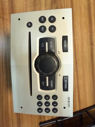 Radio Opel Corsa 2009 CD 30 MP3 AUXILIAR