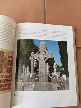 Libro Arte IL MEDIOEVO - Il Sole 24 Ore