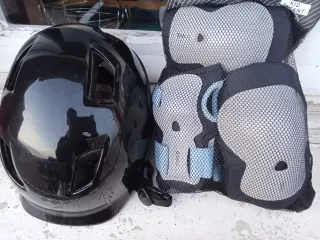 Casco y protecciones patinaje infantil Oxelo