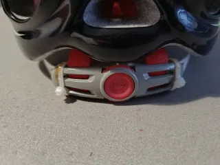 Casco de bicicleta Catlike blanco y rojo