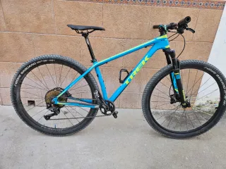 Trek Superfly 9.8 XT