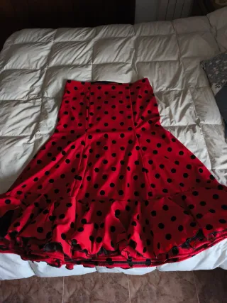 Falda Flamenca a Medida Lunares Rojo y Negro