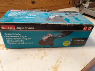 Radial Makita GA4530R